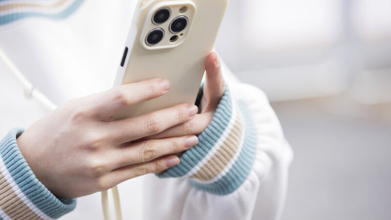 SNSを活用して人を探す方法！コツと注意点を徹底解説！