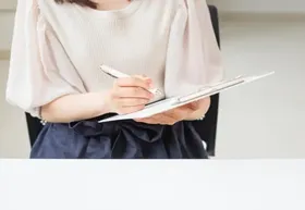 探偵に依頼する際はまず依頼内容をよく確認しよう