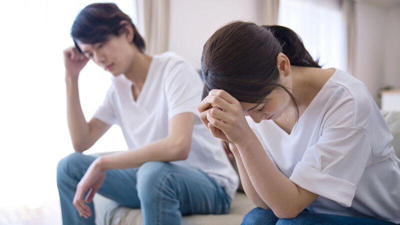 浮気をする男性の心理と特徴的な行動パターン
